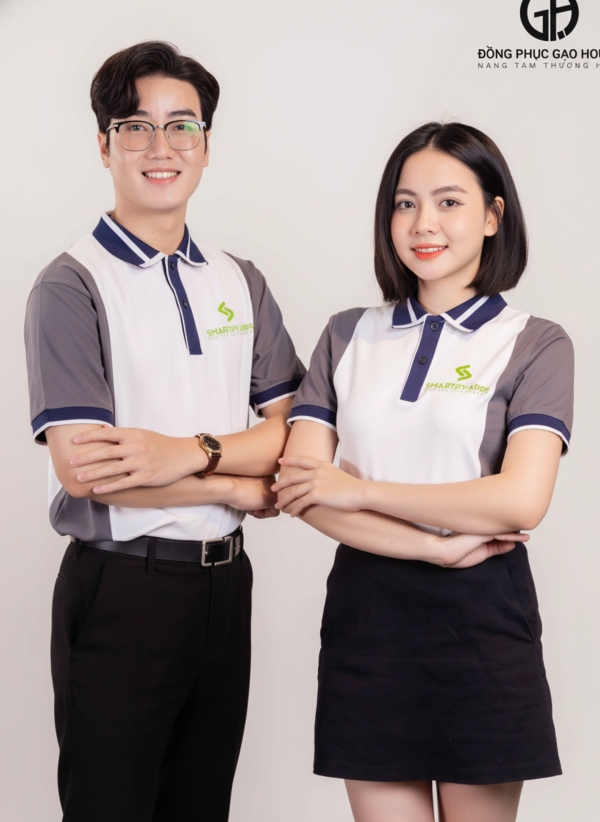 Áo phông cổ tròn